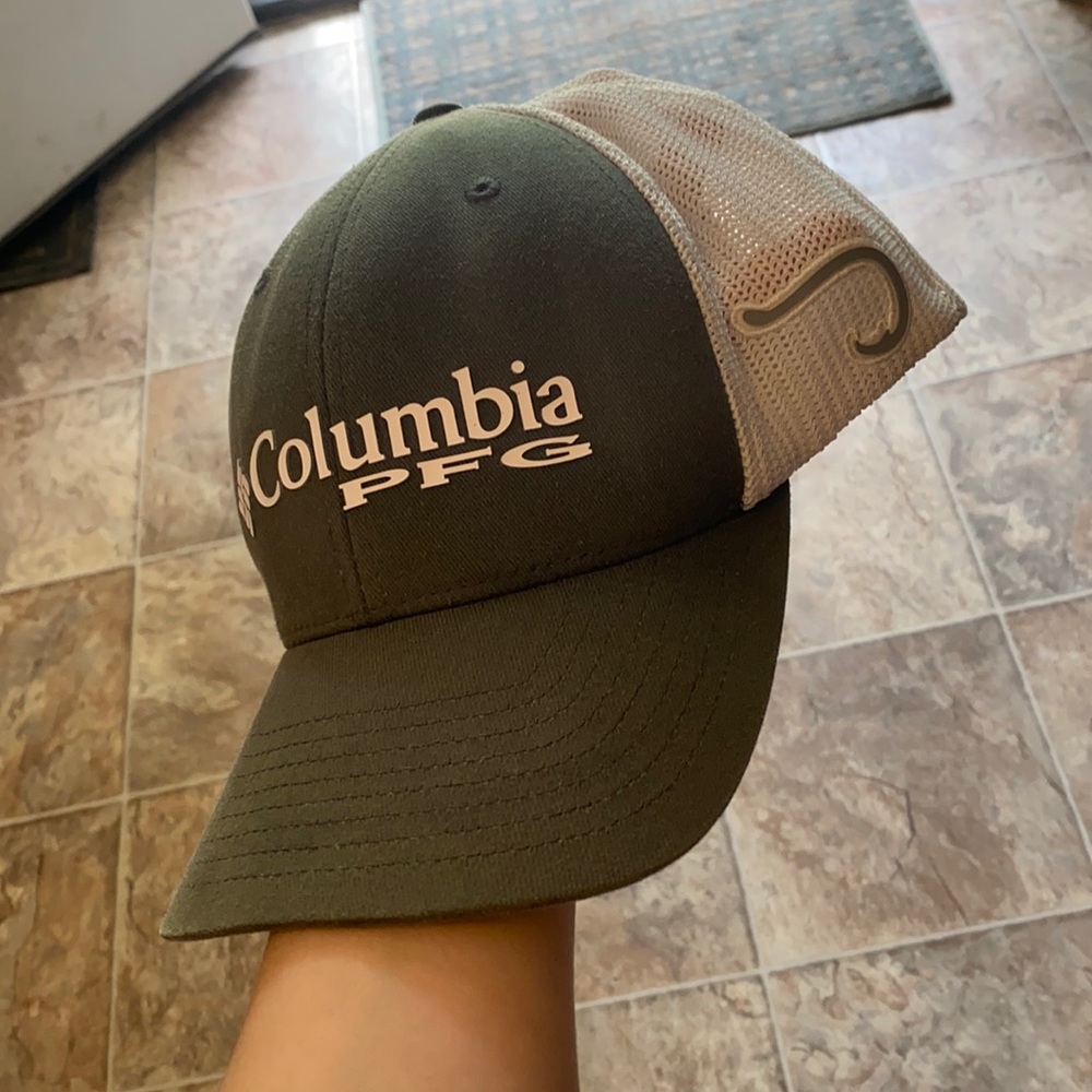 Columbia hats